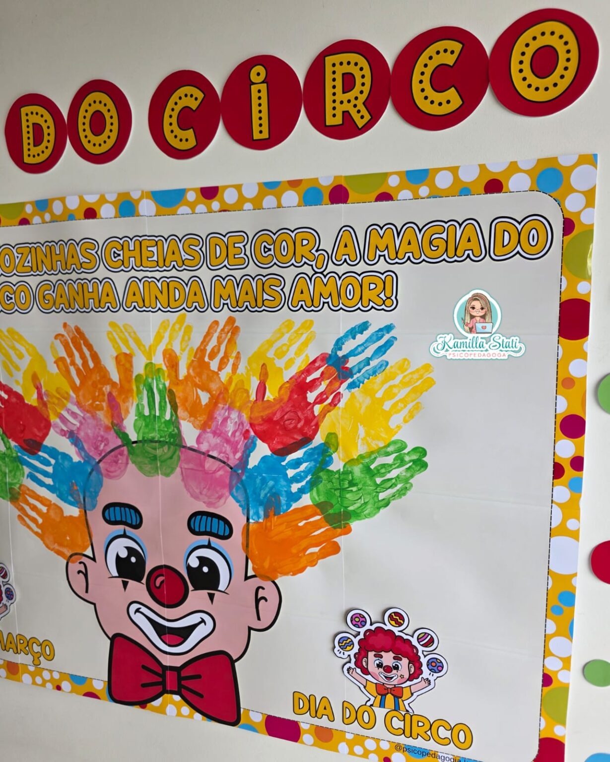 Mural das mãozinhas dia do circo - Materiais Para Profes: Seu Portal de ...