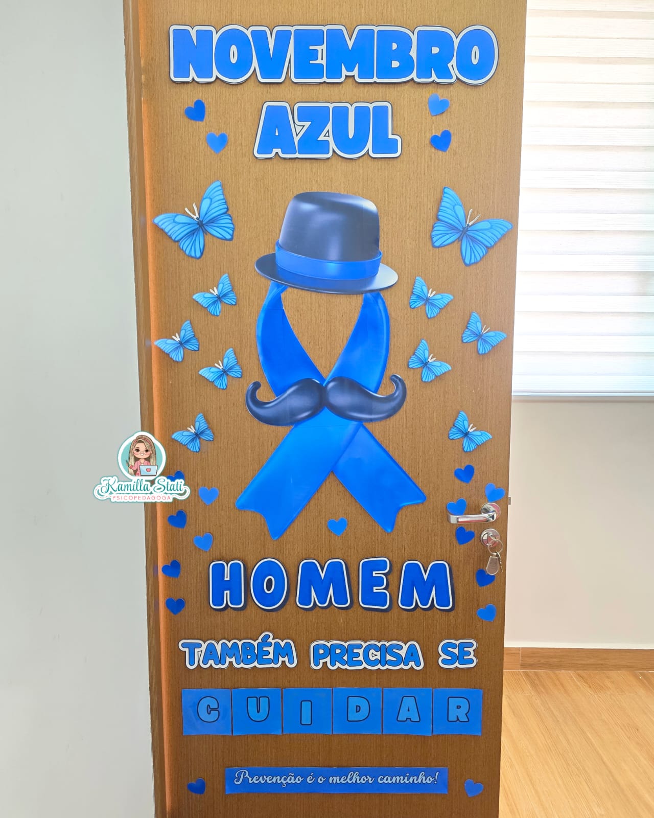Decoração de porta Novembro Azul - Imagem 2