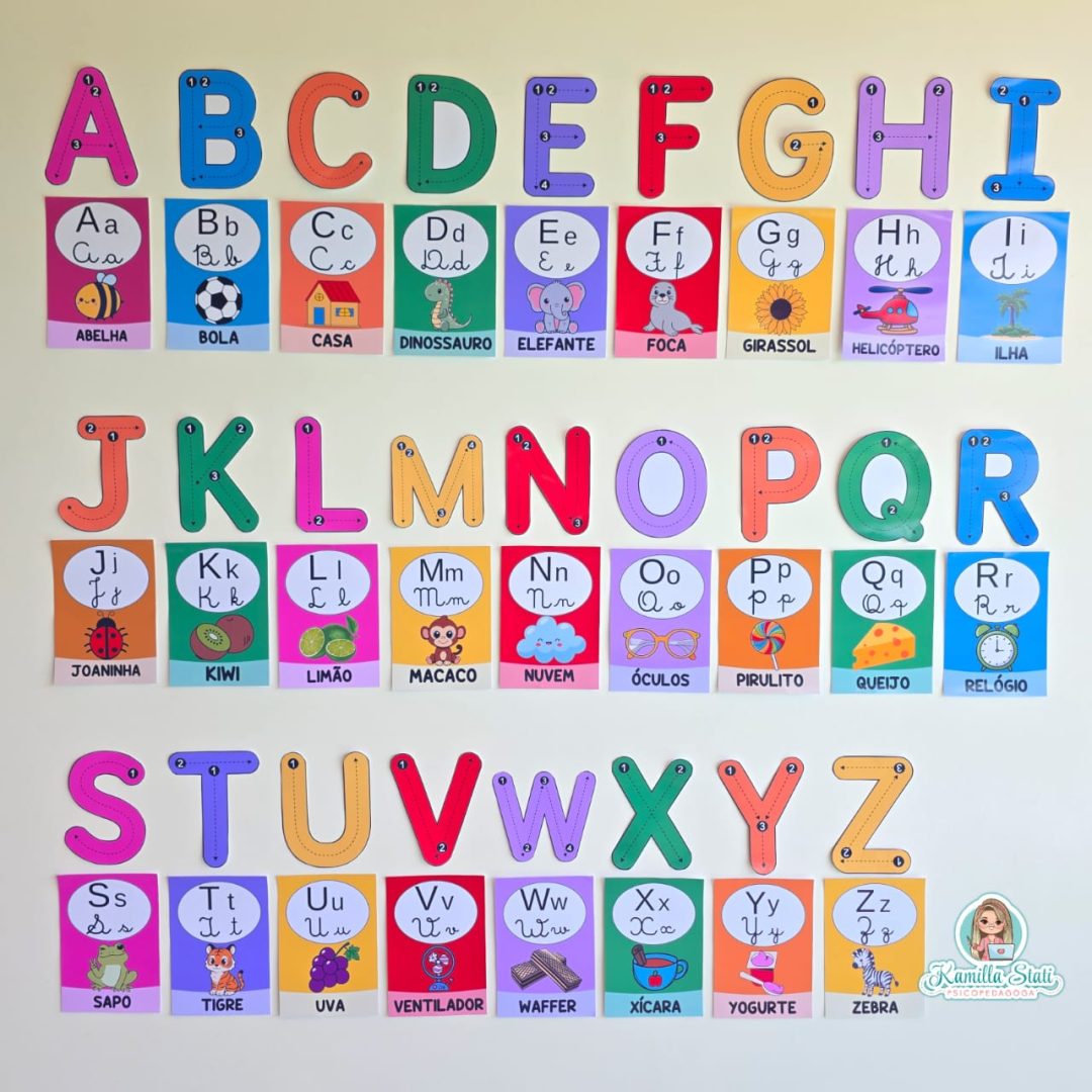 Alfabeto de parede + letras tracejadas