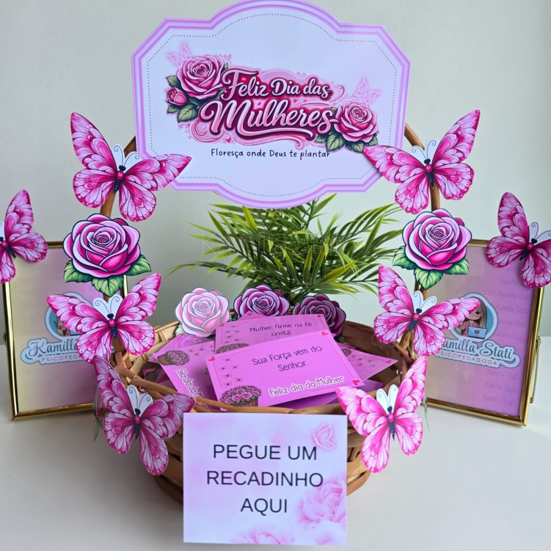 Cesta de recadinhos dia da mulher rosa