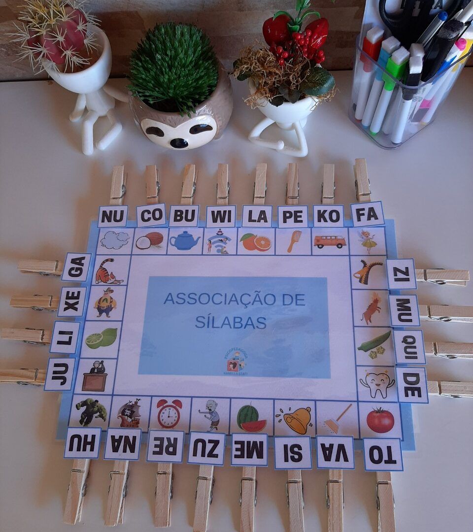 Associação de sílabas bastão