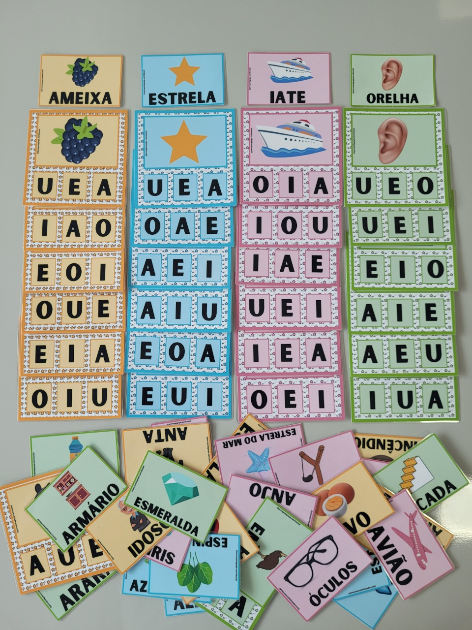 Jogo interativo das vogais
