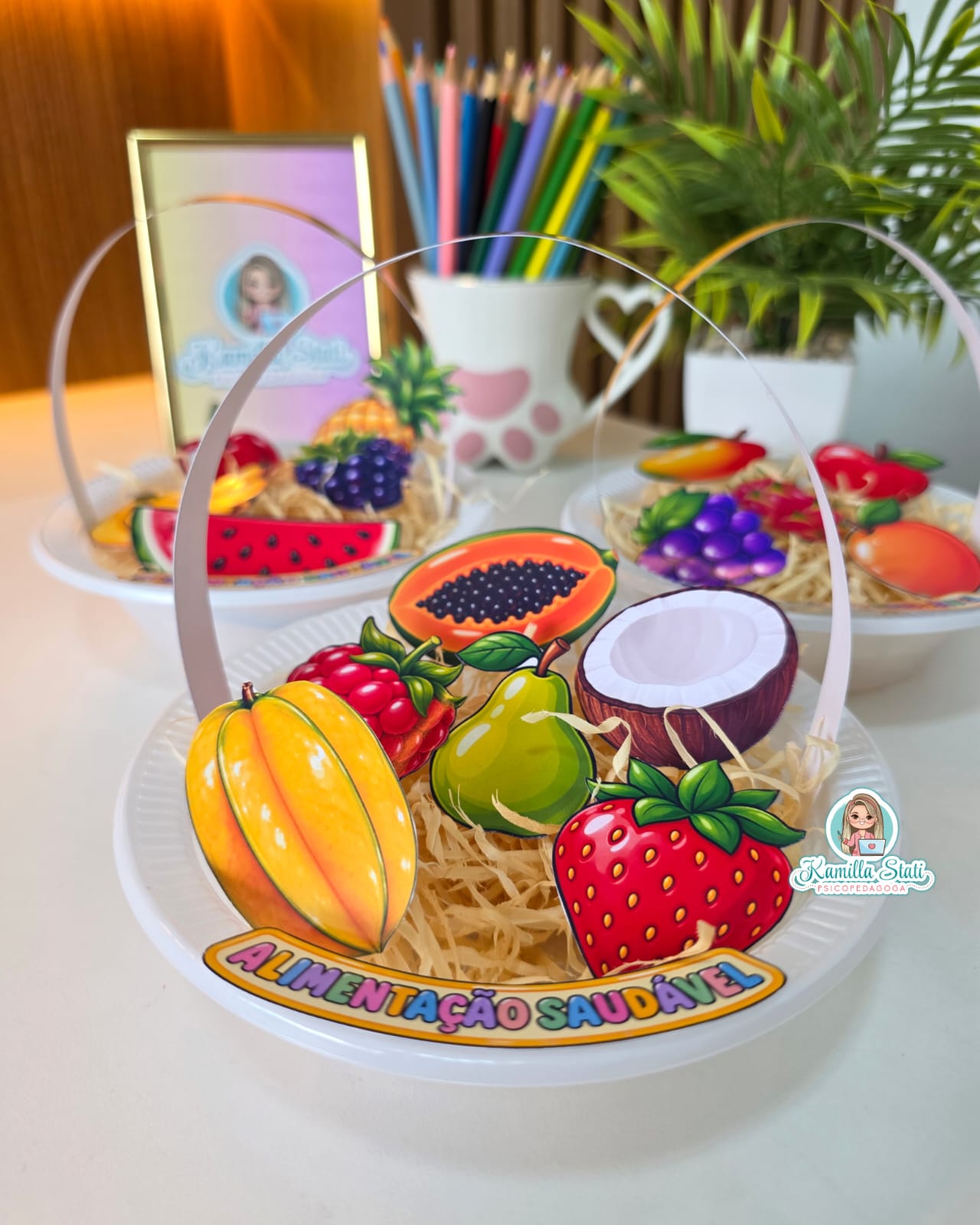 Cestinha de frutas alimentação saudável