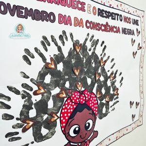 Mural das mãozinhas consciência negra 3 Mural das mãozinhas consciência negra 3